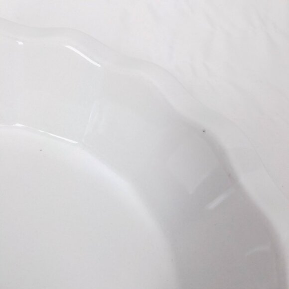 Emile Henry Ruffled Pie Dish Cobalt Blue - Picture 6 of 8